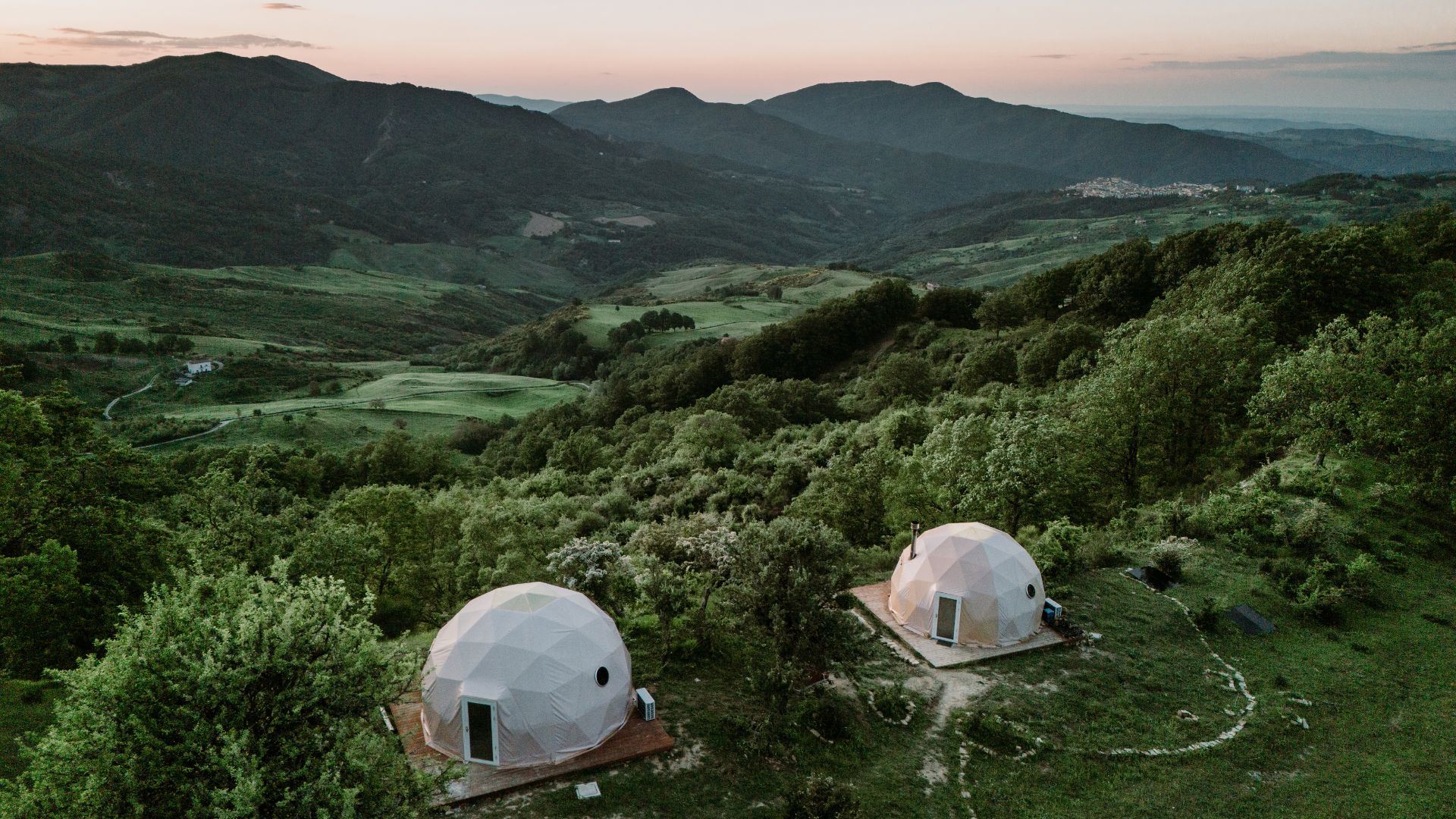Aura Glamping nel bosco di Montepiano